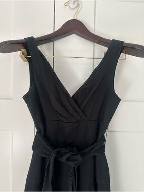 Max & Cleo Black V-Neck Sleeveless MIDI Wrap Dress with Waist Tie